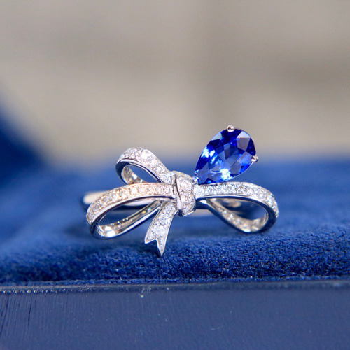 K18WG サファイアダイヤモンドリング