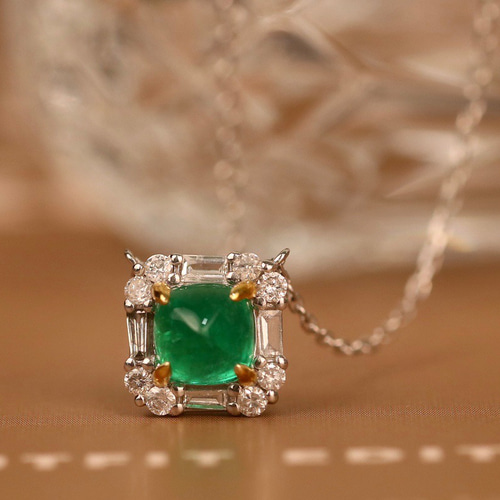 K18 天然エメラルド　ダイヤモンド　春　並び無い　ネックレス K18 天然エメラルドダイヤモンド春並び無いネックレス