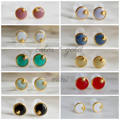 No.549-G 樹脂ポストピアス☆半球ラインストーン☆トライアングル型  