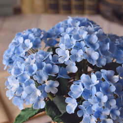 ◆粘土のお花◆ 紫陽花　ライトブルー　柳フラワーピッチャーに飾って…A795 6枚目の画像