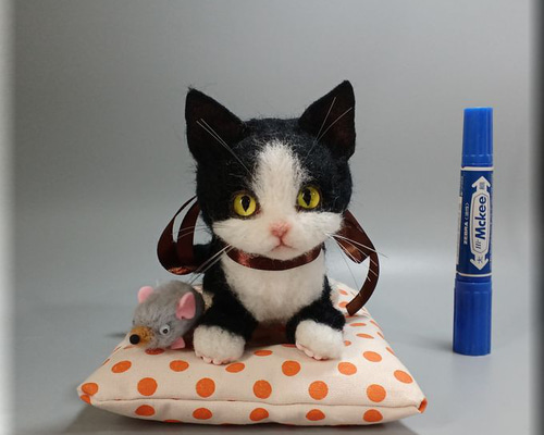 羊毛フェルト 猫 ハチワレ猫ちゃん はちわれ ねこ ネコ 猫