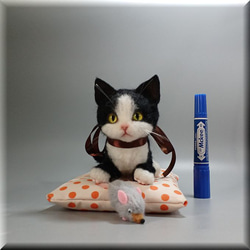 羊毛フェルト　猫　ハチワレ猫ちゃん　はちわれ　ねこ　ネコ　猫フィギュア 4枚目の画像