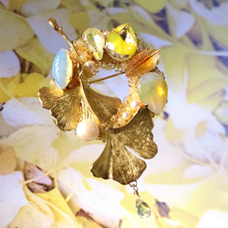 神宮外苑的銀杏樹（金）*胸針 銀杏 銀杏黃 Gibre 玻璃 Sabrina 玻璃 檸檬石英 第3張的照片