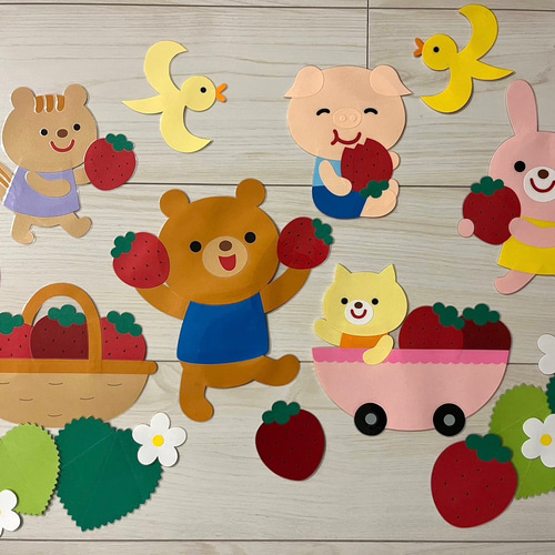 いちご壁面 5月壁面 その他素材 HIRO 通販 15766694｜Creema(クリーマ)