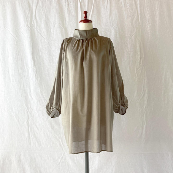 女士夏裝：Romanée Tunic (Cotton Lawn: Mocha Khaki) 第4張的照片