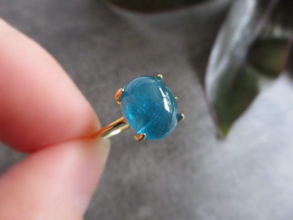 [美麗的顏色] 10 x 8mm「霓虹藍磷灰石」戒指[僅一件] 第11張的照片
