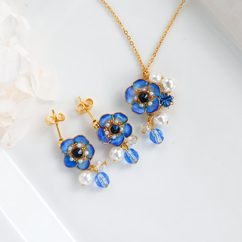 お得なセット販売☆anemone 小さな水色のお花 ネックレス ＆ ピアス