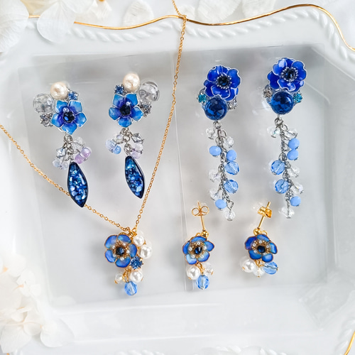 お得なセット販売☆anemone 小さな水色のお花 ネックレス ＆ ピアス