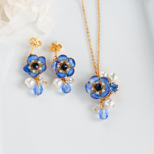 お得なセット販売☆anemone 小さな水色のお花 ネックレス ＆ ピアス