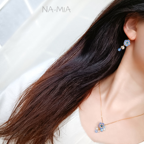 お得なセット販売☆anemone 小さな水色のお花 ネックレス ＆ ピアス