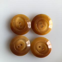 アンティーク ボタン 4個　ビンテージ 昭和 レトロ 個性的 ハンドメイド素材 日本製 ポップ アクセ ライトブラウン 4枚目の画像