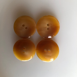 アンティーク ボタン 4個　ビンテージ 昭和 レトロ 個性的 ハンドメイド素材 日本製 ポップ アクセ ライトブラウン 7枚目の画像