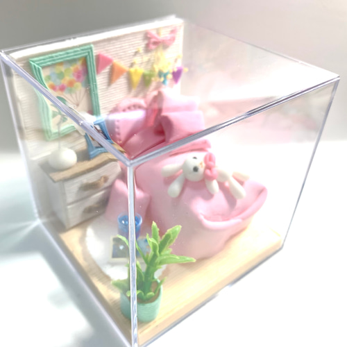 ☆ケース入りミニドールハウス(受注生産) ベットルーム 樹脂粘土
