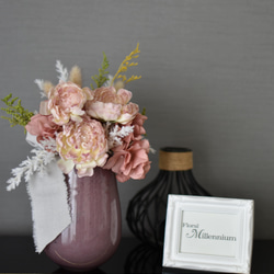 【予約販売】贅沢な花瓶！ふんわり可愛いピンクのアレンジ♪ 3枚目の画像