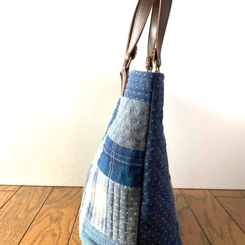 チューリップのパッチワークキルトバッグ トートバッグ lilla＊ 通販