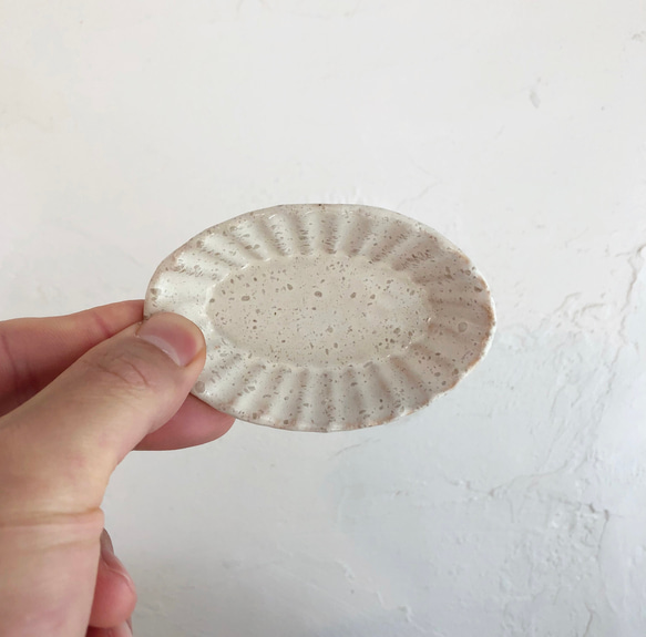チタン釉豆皿 4枚目の画像