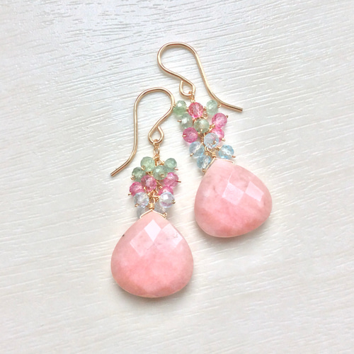 14kgf 大粒ピンクオパールと春色天然石のピアス ピアス（フック 
