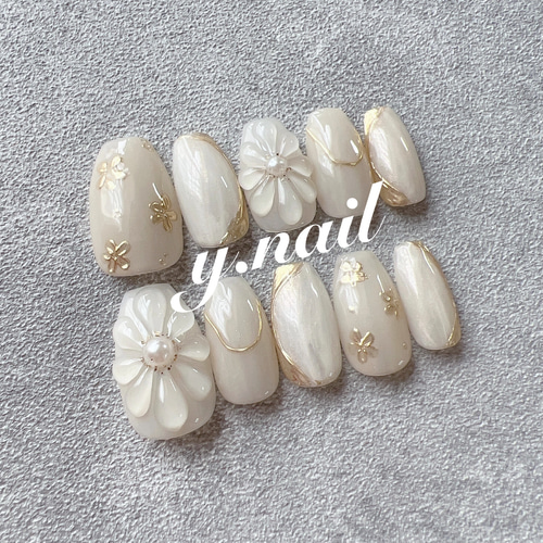 ぷっくりフラワー　ニュアンス　成人式　ブライダル フレンチガーリー　ワンホン ぷっくりフラワー ニュアンス 成人式 ブライダル フレンチ