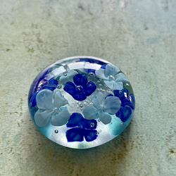 硝子のカボション　紫陽花　ブルー  2 2枚目の画像