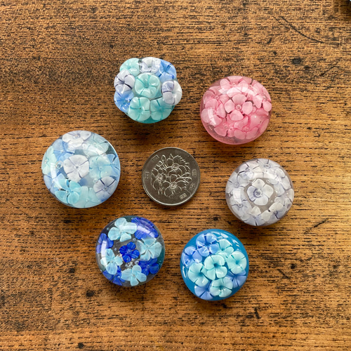硝子のカボション 紫陽花 ブルー レリーフ ビジュー・クリスタル あめ 
