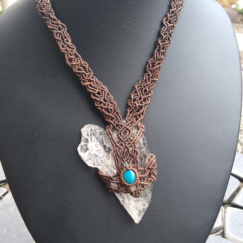 ヒマラヤ水晶 ガネッシュヒマール ＊ マクラメネックレス ペンダント 12 ガネッシュヒマール産】ヒマラヤ水晶の天然石マクラメペンダント