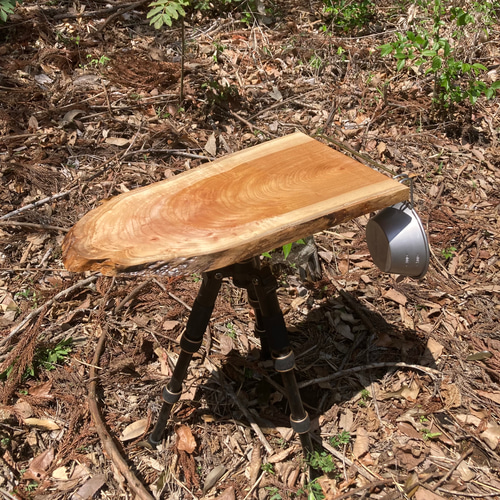 欅（ケヤキ）　無垢材　サイドテーブル ローテーブル　一枚板　キャンプ　アウトドア 欅（ケヤキ） 無垢材 サイドテーブル ローテーブル 一枚板 キャンプ