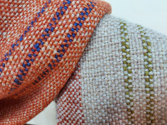手織り　シルクとシルクウールのやさしいストール　作品2319 9枚目の画像