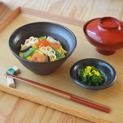 小どんぶり／黒・焼き〆陶器（レンジ、オーブン、食洗機ＯＫ） 6枚目の画像