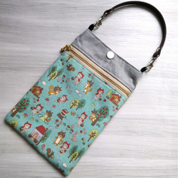 猫ずきんと柴オオカミ スマホショルダー 選べる3色／ショルダー長さ調整可能 9枚目の画像