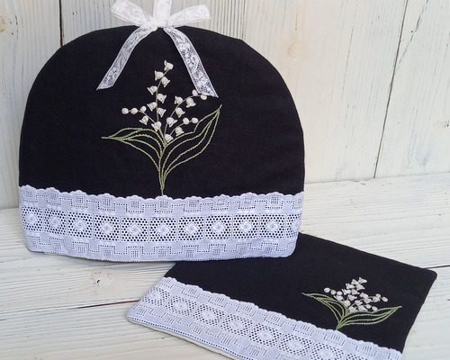 ☆送料無料☆手刺繍☆すずらん☆リボン刺繍☆ティーコゼ&マット