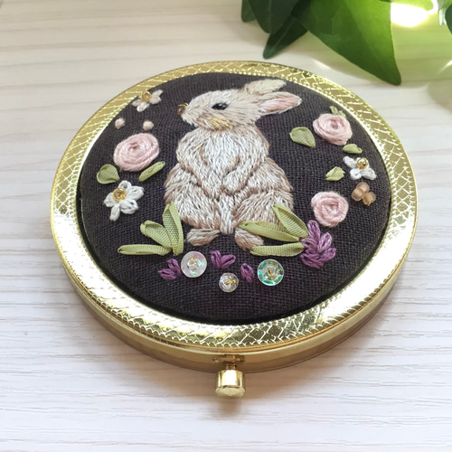 うさぎ ミラー 手鏡 ハンドメイド リボン 手刺繍 刺繍