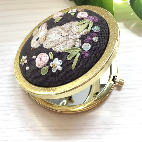 うさぎ ミラー 手鏡 ハンドメイド リボン 手刺繍 刺繍