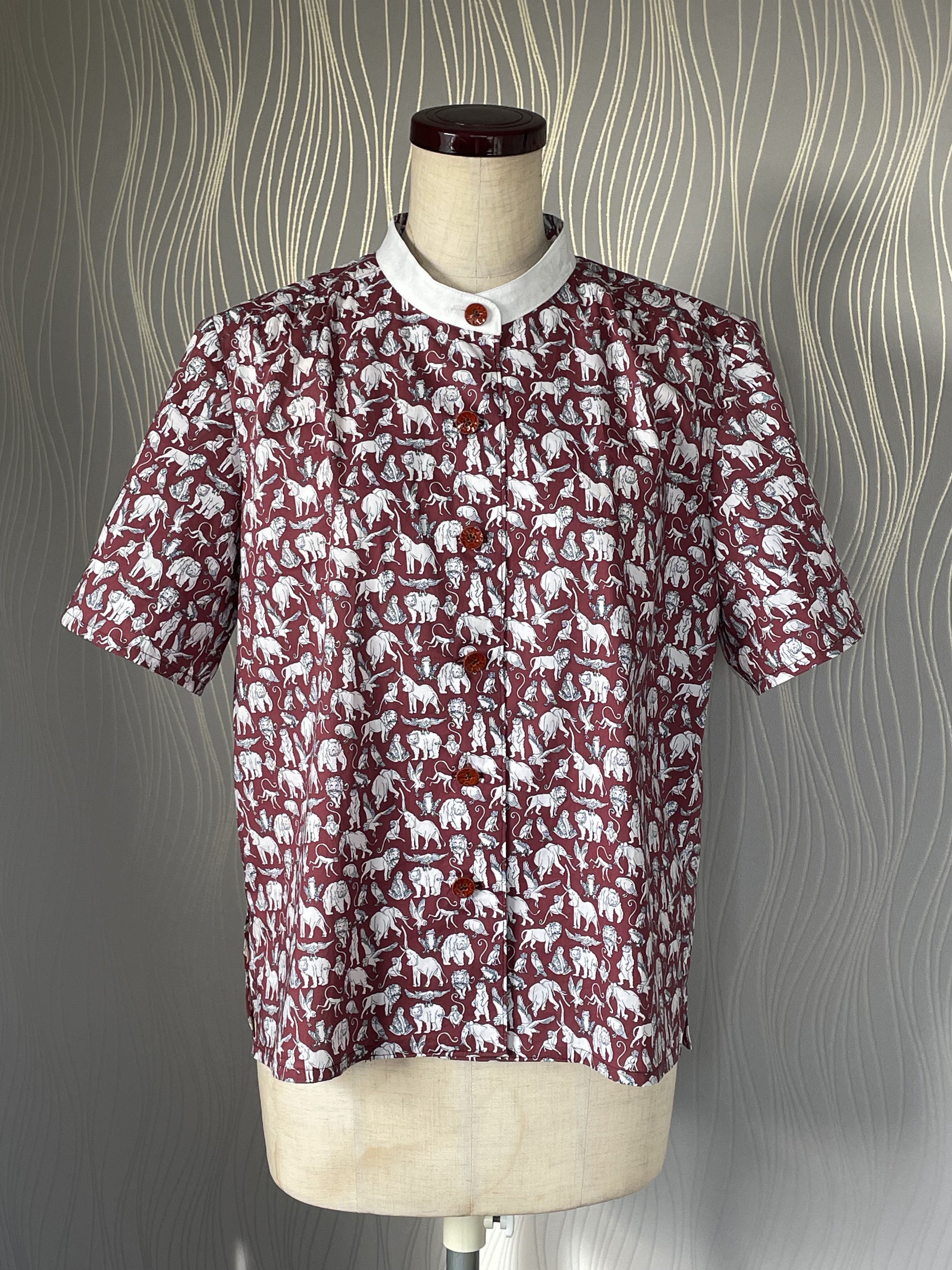 リバティーの楽しい動物柄ブラウス♫