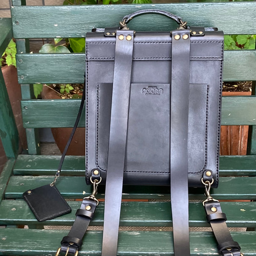 ヌメ革 リュック カードケース付き クロ 手縫い ☆送料無料 リュック