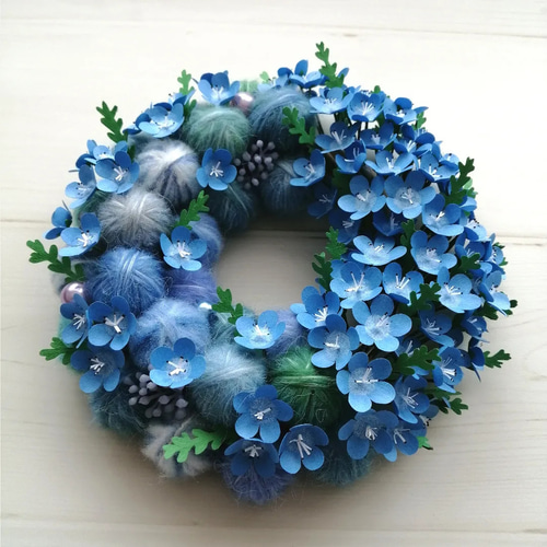 コラボ作品☆ネモフィラと毛糸玉のリース リース Allium blue perfume