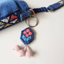 Kogin刺繡復古花朵鑰匙圈【花朵☺︎包包吊飾☺︎刺繡】 第5張的照片