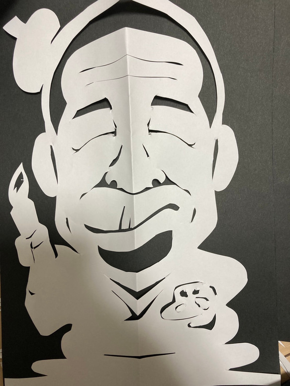 似顔絵切り絵～福を呼び込む紙切り師 花房銀蝶 