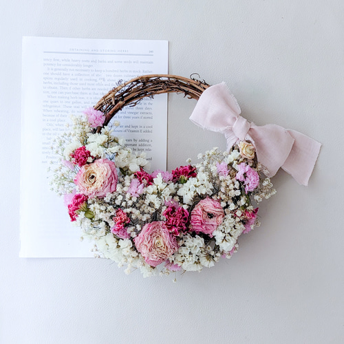 ピンクスターチスと小花のハーフリース* * *ラッピング無料