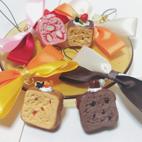 選べるパウンドケーキのストラップ フェイクスイーツ スイーツ