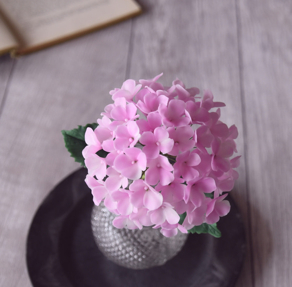 ◆粘土のお花◆　紫陽花　ライトピンク　エレガントフラワーベース　A798 9枚目の画像