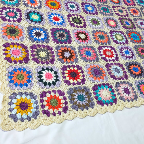 送料無料】ブランケット 紫② マルチカバー グラニースクエア かぎ編み