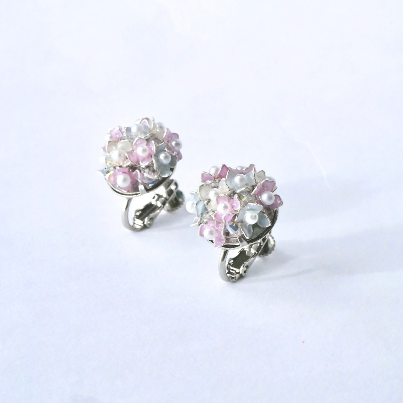 一粒紫陽花　イヤリング/ピアス　　ディップフラワー　ディップアート　紫陽花２０２５