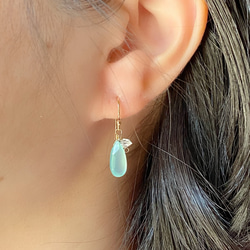 シーブルーカルセドニーとハーキマーダイヤモンドの耳飾り 14kgf 4月誕生石 ～晴れやかブルー～ 1枚目の画像