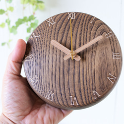 栗の木の丸時計150φ 置時計兼用タイプ　ダークブラウン仕上げ　ローマ数字ⅠⅡⅢ 6枚目の画像
