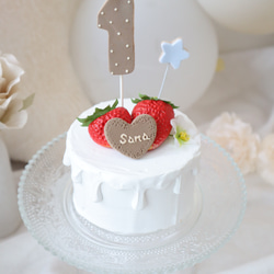 人気♡いちごのミニクレイケーキ☆1歳誕生日　手持ちケーキ　誕生日ケーキ　自宅撮影　1歳以外でも承ってます♪ 6枚目の画像