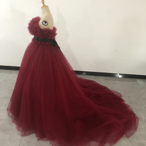 送料無料！美品！ワインレッド カラードレス 華やかなトレー 編み上げ  