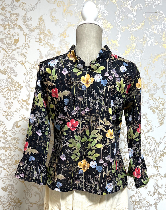 ハンドメイド　リバティ　ブラウス(ラブグランマリン) ハンドメイド リバティブラウス ハンドメイド リバティ ブラウス