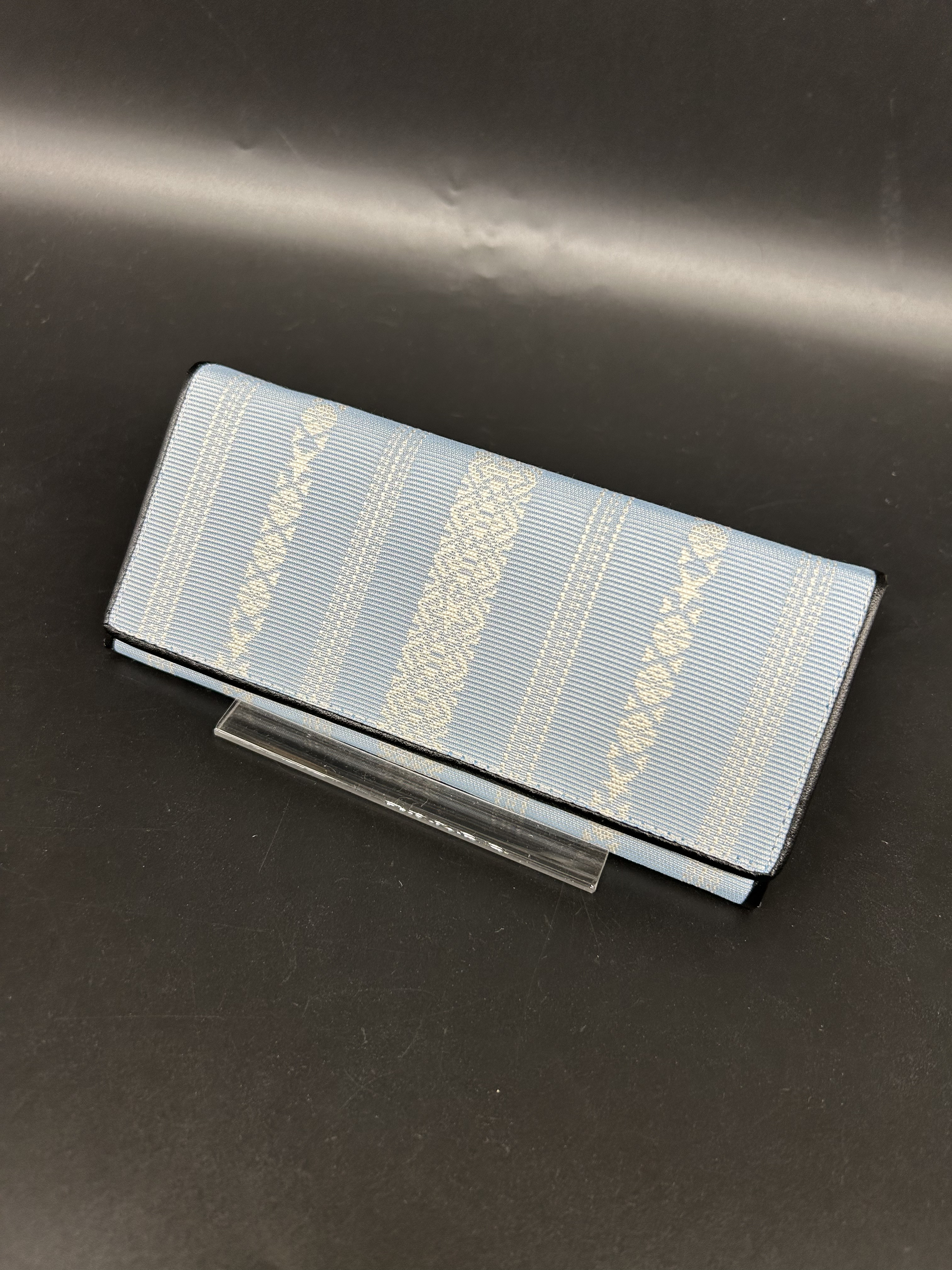 本場筑前博多織オリジナル星柄献上柄札入れ5 財布　ファスナー付き 　薄青/白　裏地　おしゃれ