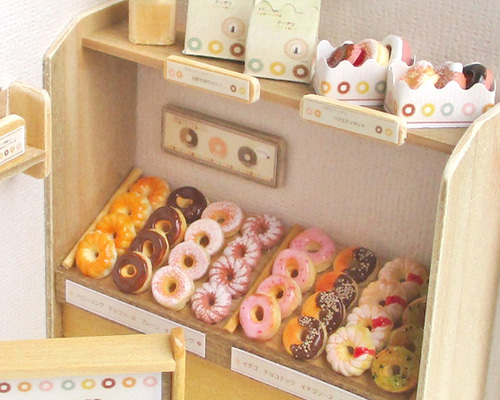 ミニチュアドーナツ屋さん(*^-^)ハンドメイドエコクラフト.雑貨