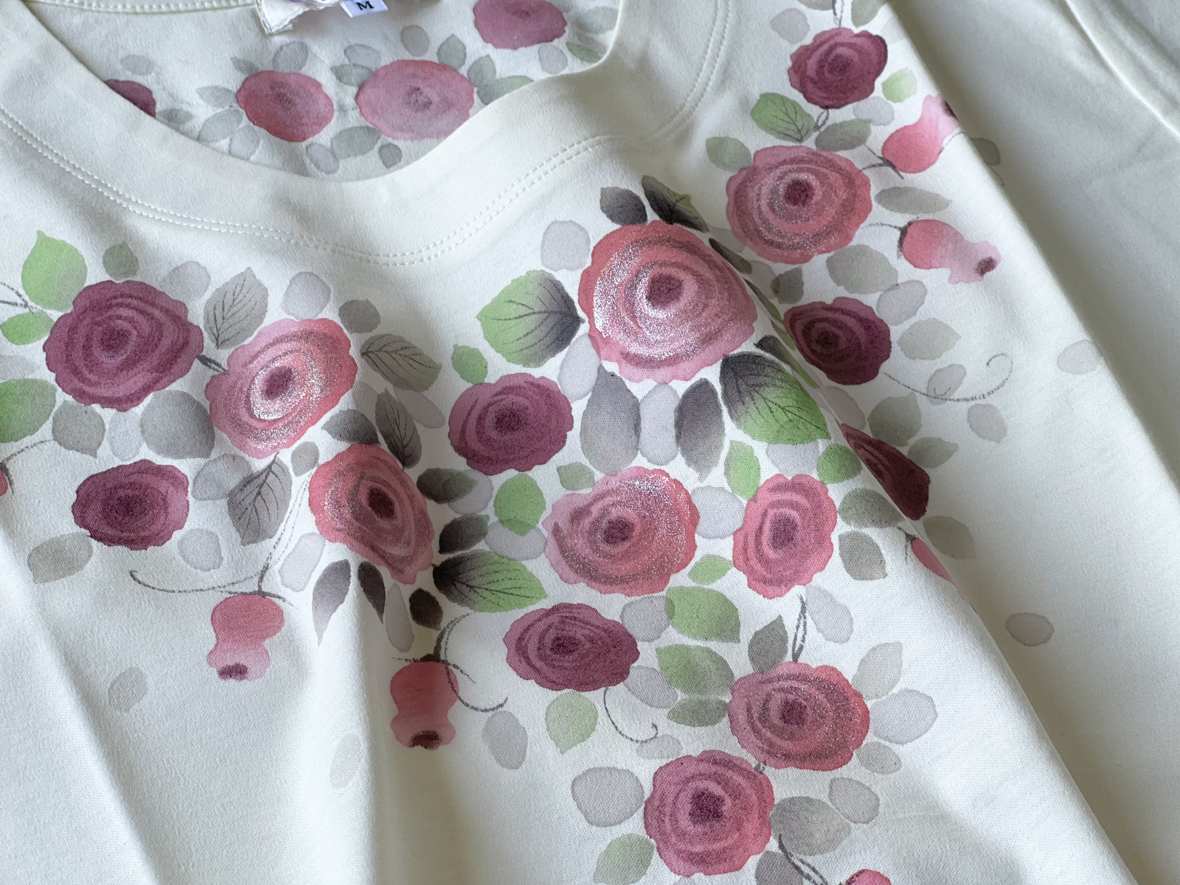 Creema限定 母の日ギフト 手描きカットソー 七分丈「ロイヤルつるバラ　レッド」オフホワイト　ラッピング無料